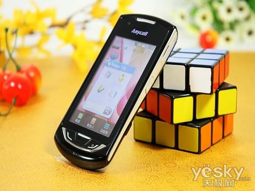 心仪轻尚摩天 三星s5628i手机迅速降价200元 