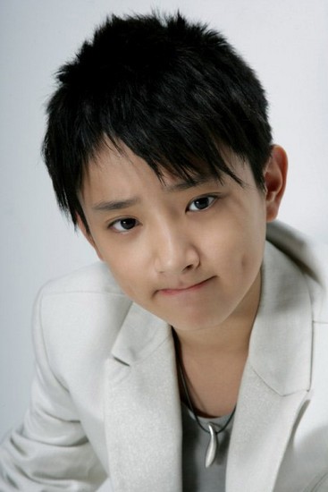 小宝玉于小彤做主流90后 提前体验备战高考(图