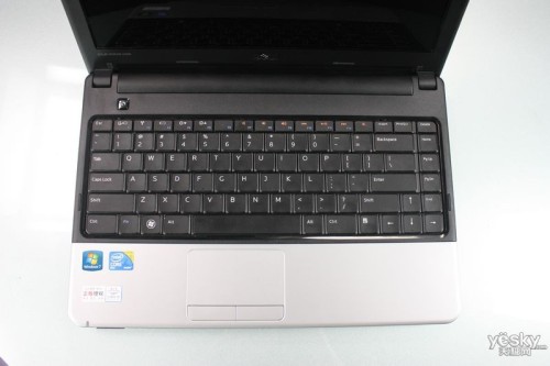 戴尔Inspiron 13z(I13zD-128)