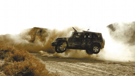 Selina俞灏明拍片受伤续:剧组爆破竟有死亡名额