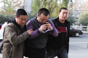 上海发生袭警案 3名警察2名协警被刺伤(图)-上