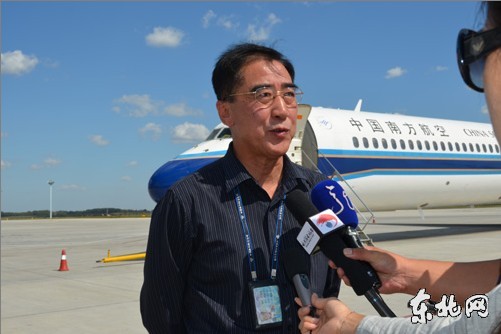 南航黑龙江分公司最后一架md-90飞机告别龙江