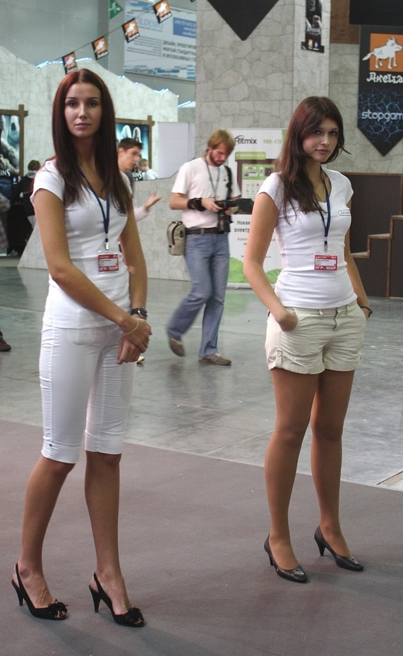 俄游戏展火辣<em>美女</em>争奇斗艳-<em>美女</em>,游戏展-旅游频