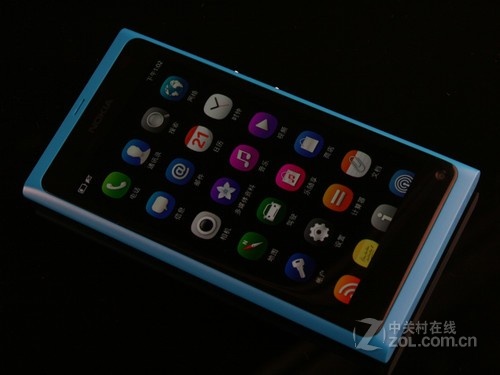 诺基亚 N9 蓝色 正面图