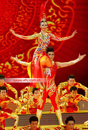 李倩领舞《龙凤呈祥》 为龙年央视春晚点题-央