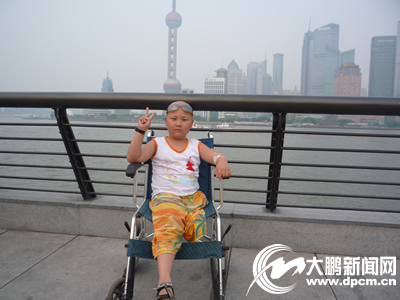 11岁患癌男孩要出租玩具赚钱看病为家里减负