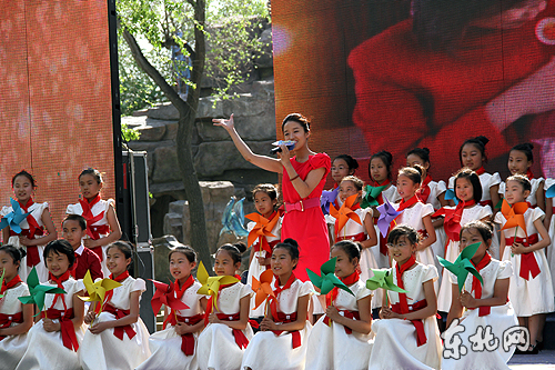 庆祝六一国际儿童节 龙江少年儿童迎节日展风
