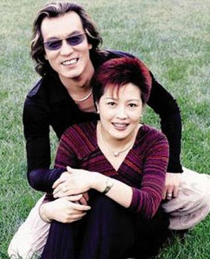 央视2013蛇年春节联欢晚会剧组成立 哈文担