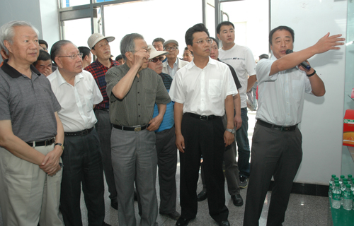 省级老领导视察组到鹤岗市视察指导工作-鹤岗