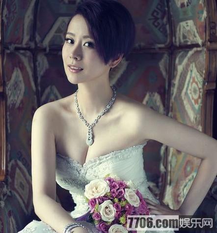 鸟叔被曝有望上春晚 细数一夜之间身价百倍的