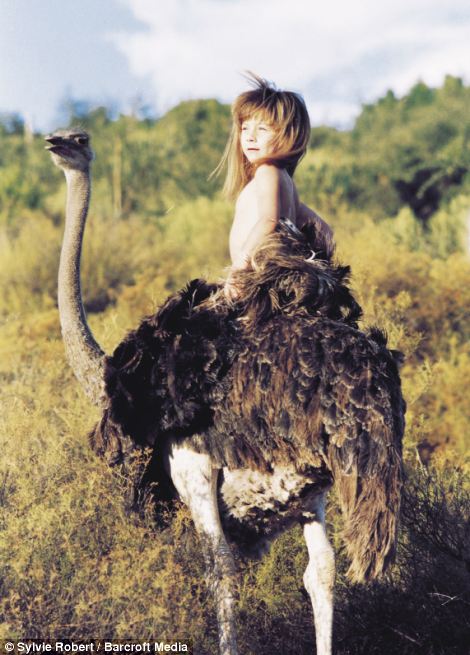 法女孩与非洲野生动物相伴十年-野生动物
