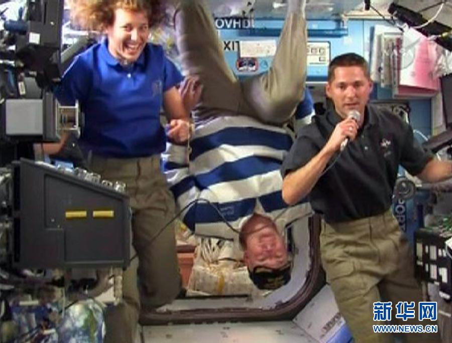 神舟十号航天员太空授课(组图)-神舟|十号|航天