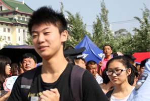 伊春市高考成绩创新高 本科二表以上入段人数