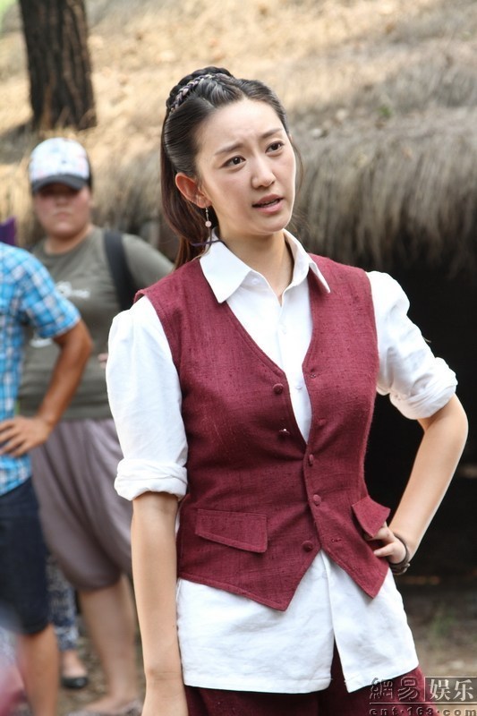 唐一菲拒绝祝福姚晨 呛声:只有孩子是纯净的-唐一菲