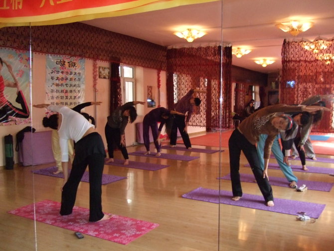 哈尔滨舞时代培训中心培训专业瑜伽人才-舞时