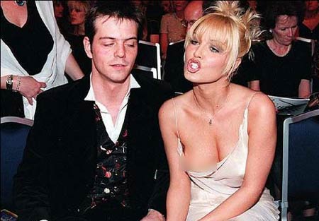 杨幂高圆圆<em>柳岩</em>女星太性感引男星偷瞄(图)-杨幂