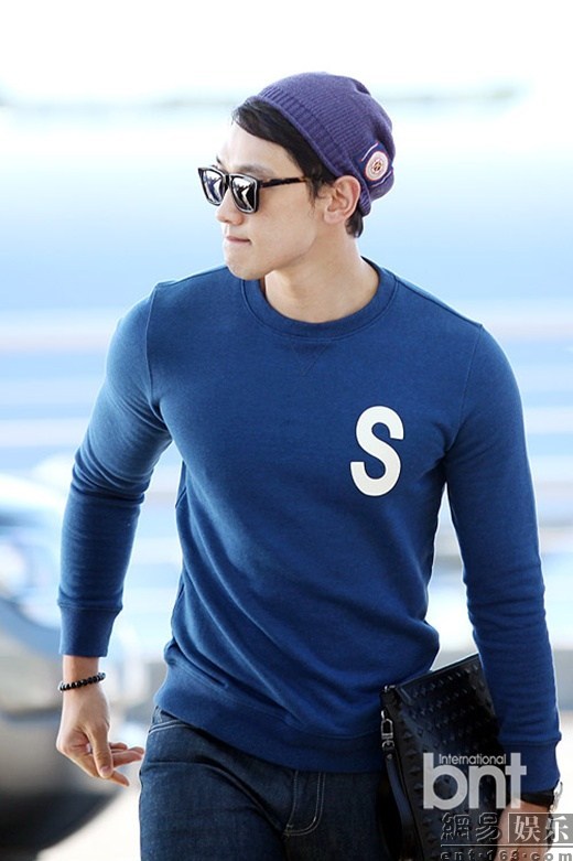 Rain飞往长沙助阵《快乐男声》总决赛-快乐男声