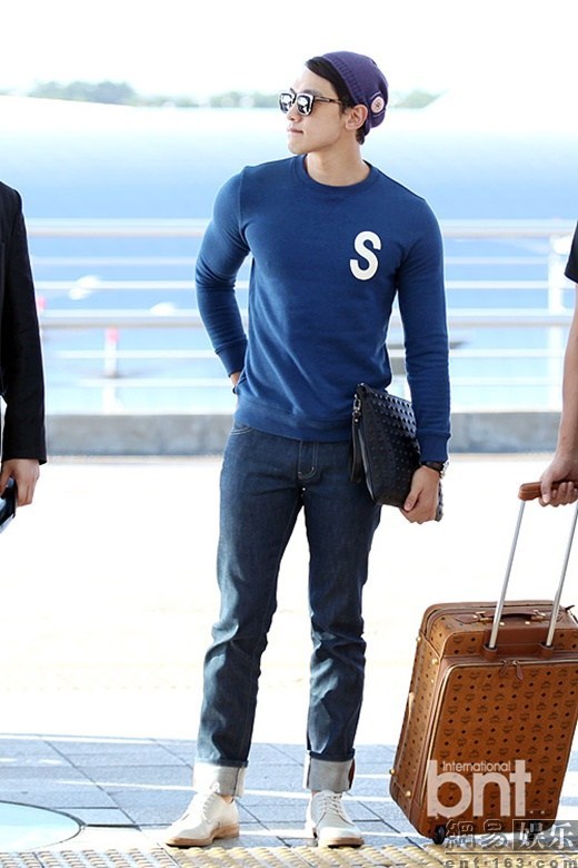 Rain飞往长沙助阵《快乐男声》总决赛-快乐男声