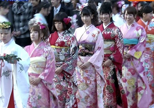 细数日本那些变态的节日:<em>父女</em>共浴(组图)