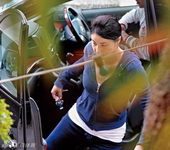 <em>郭晶晶</em>霍启刚宝宝<em>照片</em>曝光 不适应<em>生活</em>搬出豪