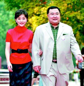 王菲李湘赵雅芝杨澜周涛 再婚女星历任老公大PK