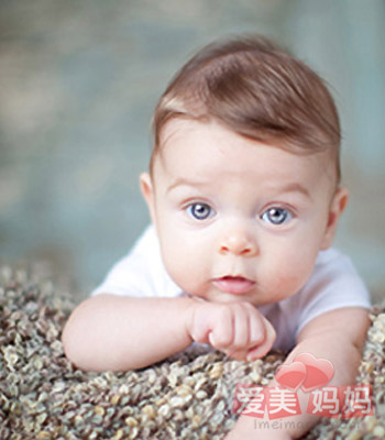 宝宝长期不洗发 影响<em>头发正常生长</em>-洗头发-亲子