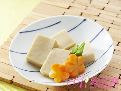 多吃豆腐可排毒养颜 豆腐的7种营养食谱的图片