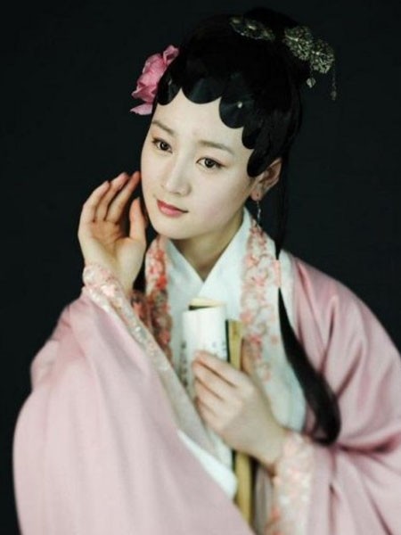 细数娱乐圈的骨感女星