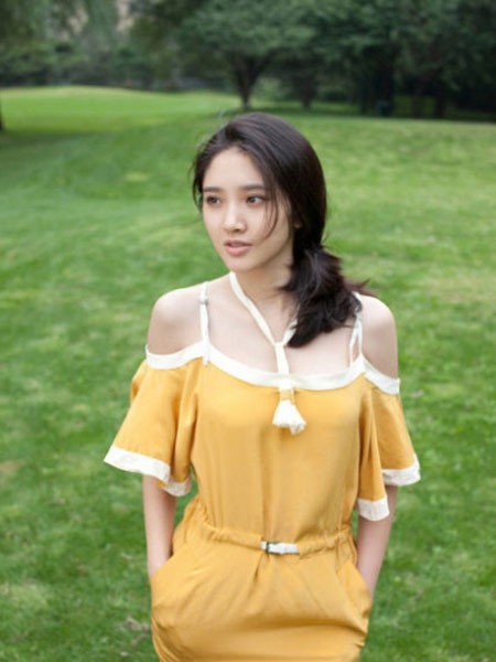 细数娱乐圈的骨感女星