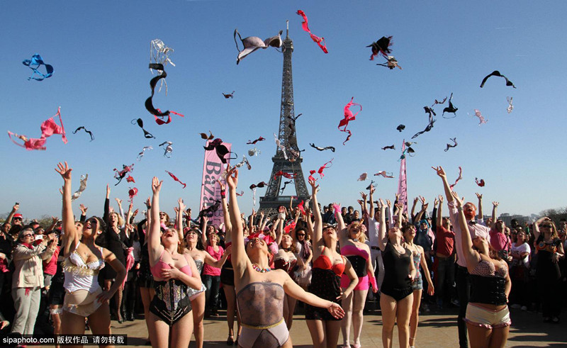 法国女性抛<em>胸罩</em>关注女性<em>乳房</em>健康-<em>胸罩</em>|<em>乳房</em>|健