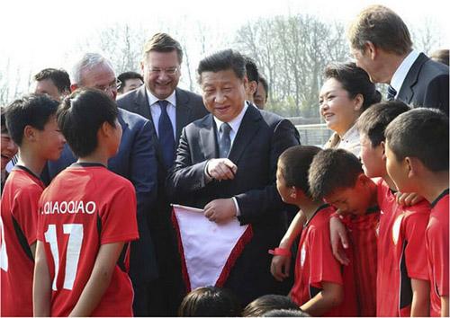 习近平:外交舞台上的足球先生-习近平|中国足