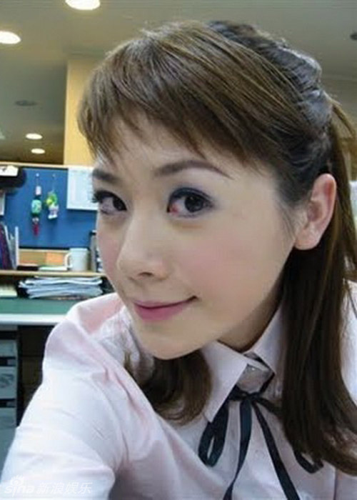 中日韩<em>美女主播</em>隔空PK 甜美性感大不同(图)-中