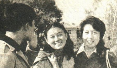 吕丽萍宋丹丹吴孟达 盘点至少离过两次婚的明星