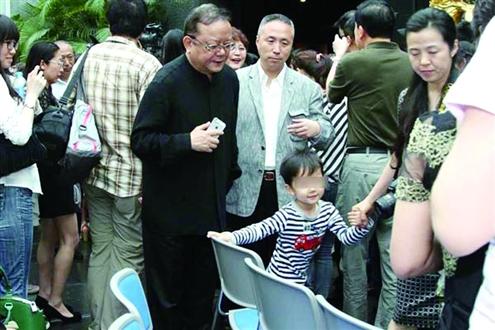吕丽萍宋丹丹吴孟达 盘点至少离过两次婚的明星