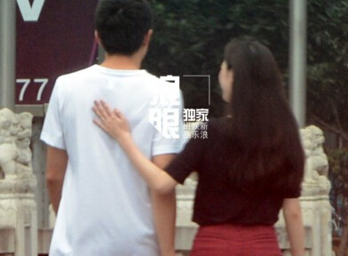 蒋梦婕微博晦涩承认恋情 周冬雨机场索吻林更新-蒋梦婕