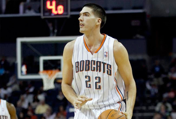 山西男篮正式签下穆伦斯 新赛季3名外援全部敲