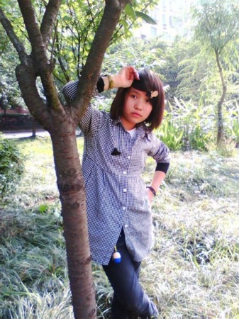 网络红人真面目大揭底:素颜度娘遭路人秒杀-网