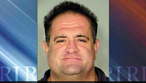 美国警察召妓遇卧底女警 有前科引舆论哗然(图