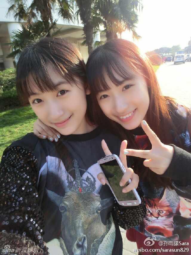 <em>复旦双胞胎姐妹</em>花走红 清纯可爱电晕宅男-双胞