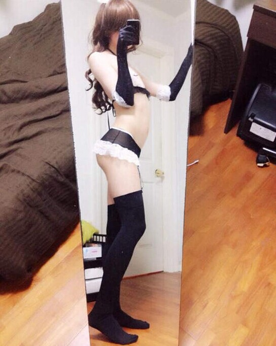 日本21岁男子扮伪娘 长腿<em>翘臀</em>玩制服<em>诱惑</em>(<em>图</em>)-