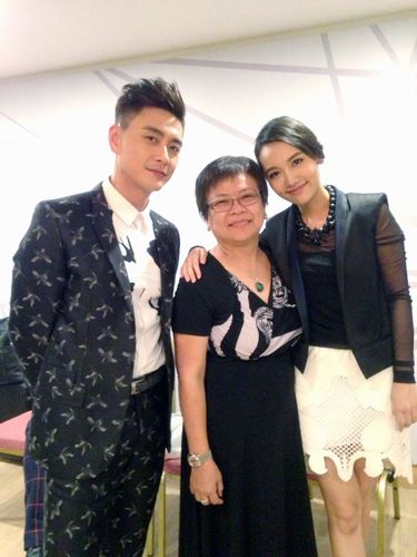 孙骁骁挺 黄宗泽 被疑 绯闻女友  家长认可结干亲