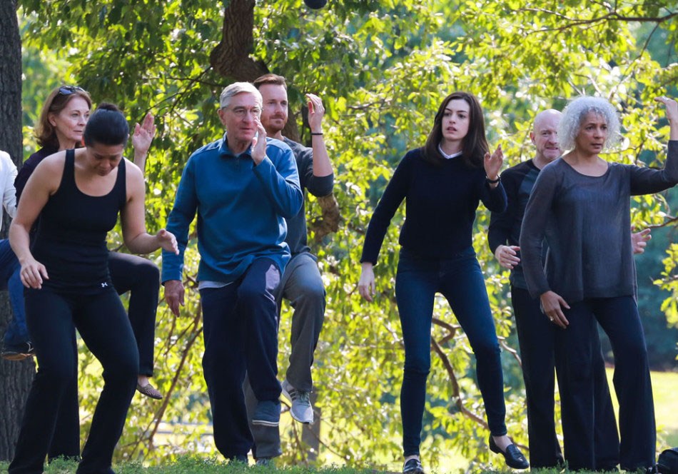 安妮·海瑟薇公园打太极-公园|太极|安妮