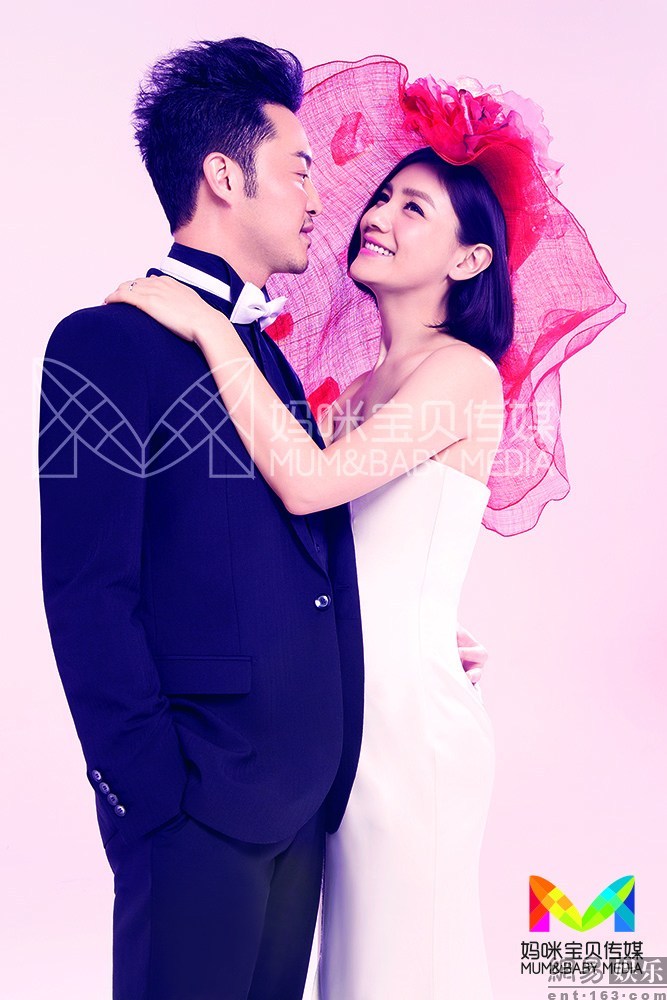 刘涛与老公激吻照曝光 揭不秀恩爱不出门的明