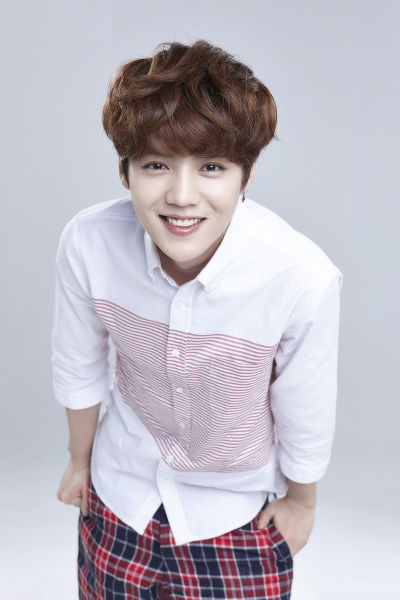  鹿晗死党老高揭秘解约原因 : 对公司心灰意冷-死