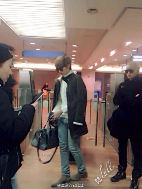 EXO Kris吴亦凡长腿抢镜LAY鹿晗黄子韬酷帅(