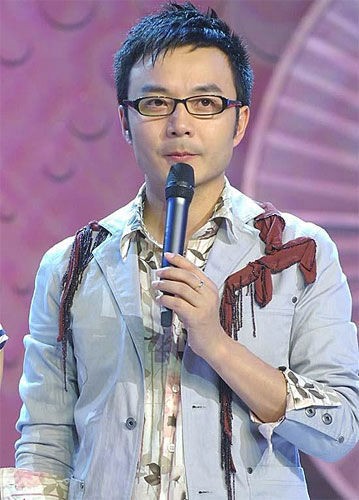 何炅谢娜李湘汪涵 湖南卫视一哥一姐明争暗斗浮沉记