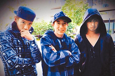 陈柏霖房东案后首露面 相信兄弟越来越好 -陈柏