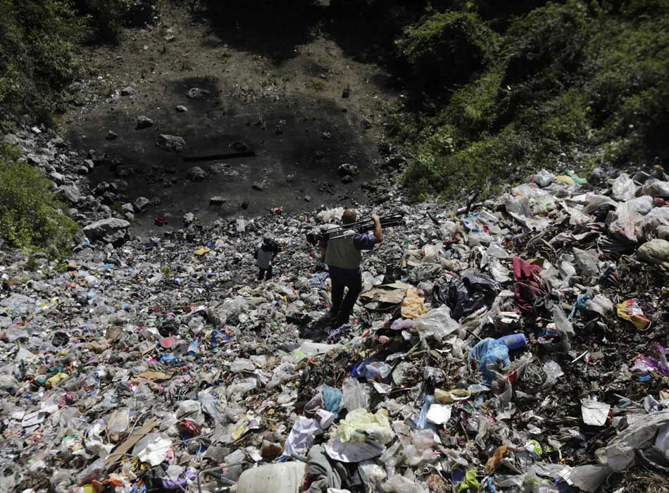 墨西哥43名学生失踪案:已被屠杀焚尸 震怒全国