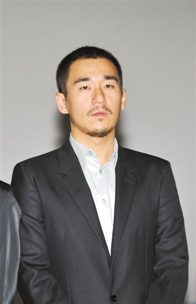 房祖名张默 不争气星二代女友个个是女神-房祖