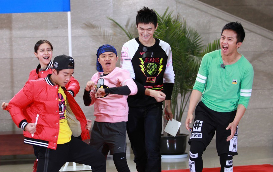  孙杨 亮相《奔跑吧兄弟》 大方秀腹肌- 孙杨 -东北